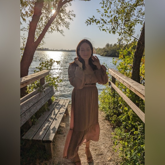 Dusty rose, silky, long sleeve dress - Picture 3 of 3